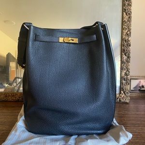 **SOLD** Hermes Togo Noir So Kelly 26 GHW